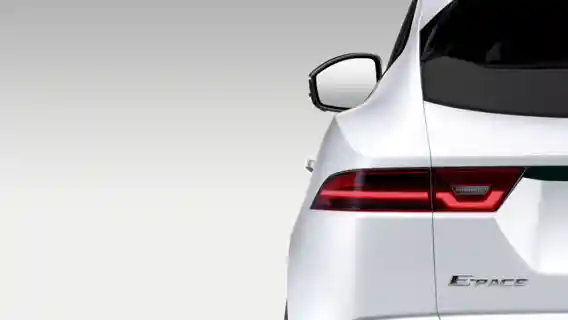 Foto - Jaguar E-Pace Siap Gempur BMW X1. Bakal Masuk Indonesia di 2018?