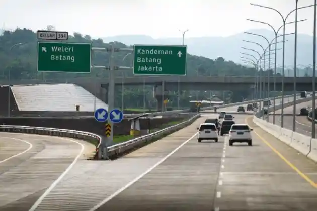 Foto - Berkendara Lewat Tol Trans Jawa, Ingat Lagi Efek Negatif Permukaan Jalan Beton Untuk Ban