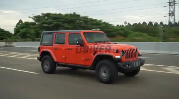 Foto - FIRST DRIVE: Jeep Wrangler JL Rubicon