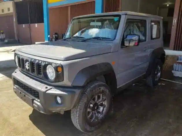 Foto - Jimny Model Baru Bisa Dicicil RP 8 Jutaan per Bulan di Papua Barat