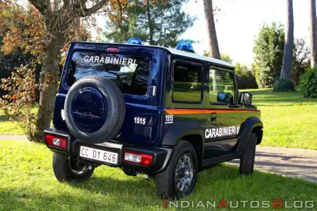 Foto - Suzuki Jimny Kini "Dinas" Sebagai Polisi Militer Italia