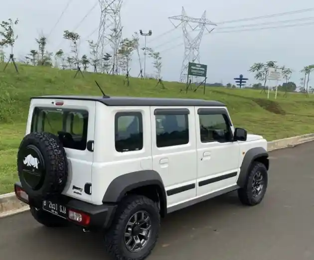 Foto - Inikah Dia Spesifikasi Jimny 5 Pintu Dan 3 Pintu LWB Yang Bakal Hadir?