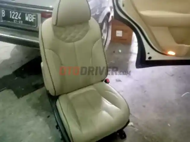 Foto - Mau Modifikasi? Ini Tips Memilih Warna Jok Mobil Sesuai Interior