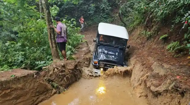 Foto - HUT ke 3 Kagama 4x4 Adventure. Tetap Guyup, Rukun dan Berdaya Guna