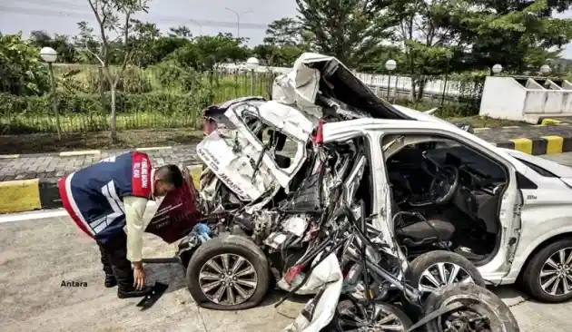 Foto - Kemenhub Dalami Penyebab Kecelakaan Truk Di Tol Purbaleunyi