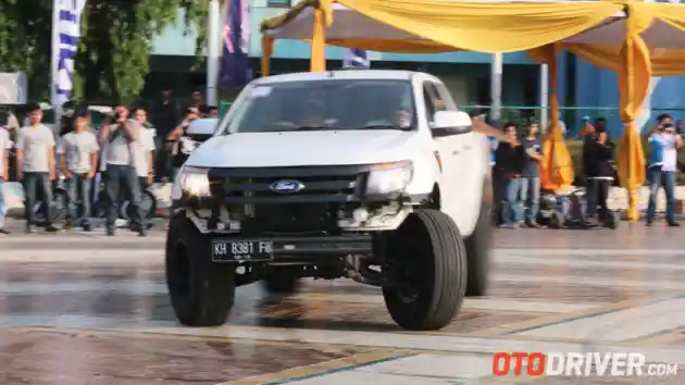 Foto - Begini Keriaan Auto Show Ala Teknik Mesin Trisakti