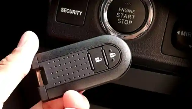 Foto - Kunci Konvensional Bisa Punah Gara-gara Keyless Entry