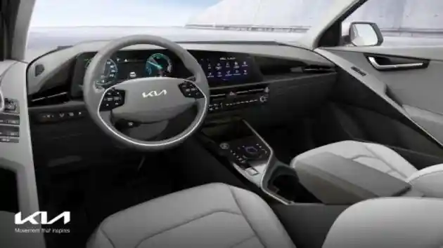 Foto - KIA Niro Debut Dunia, Hanya Tersedia Versi PHEV Dan Full Listrik