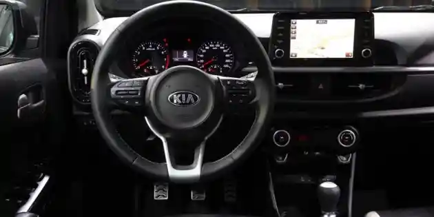 Foto - Kia Picanto 2018 Akan Bermesin Turbo. Ini Tenaga Dan Torsinya