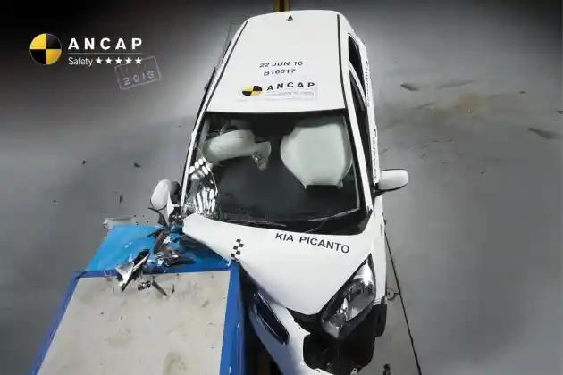 Foto - VIDEO: Crash Test Kia Picanto