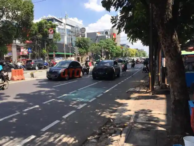 Foto - Prototipe Kia Sonet Kembali Gentayangan Di Jalan. Semakin Dekat Waktu Peluncuran?