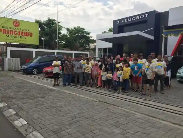 Foto - Sempat Vakum, Ini Cara Komunitas Peugeot Kembali Kumpul