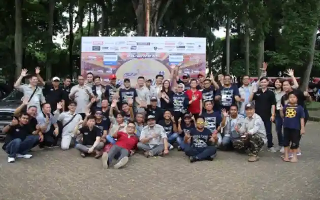 Foto - 3 Tahun Komunitas Honda BR-V Jakarta, Bermanfaat Bagi Masyarakat