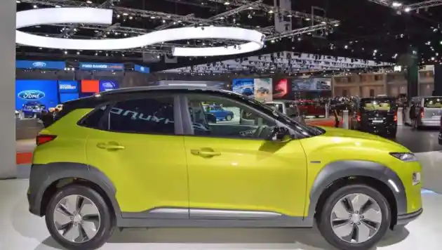 Foto - Melihat Spek Hyundai Kona Electric, Setara Toyota C-HR?