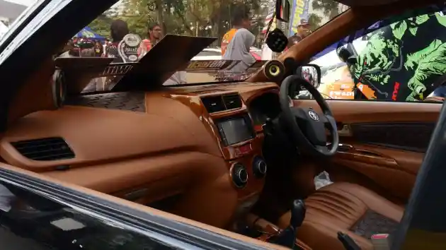 Foto - 2 Toyota Avanza ini Dinobatkan Sebagai Mobil Dengan Interior Terbaik Se-Bandung