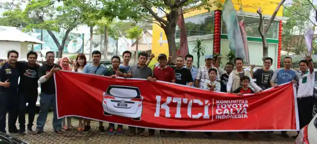 Foto - Pengukuhan Komunitas Toyota Calya Indonesia Dihadiri Oleh Komunitas Datsun