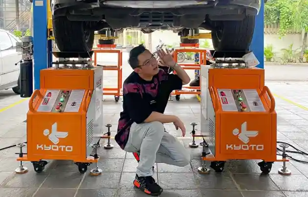 Foto - Kyoto Shaking Machine Berikan Solusi Masalah Kaki-Kaki Dengan Cepat Dan Akurat