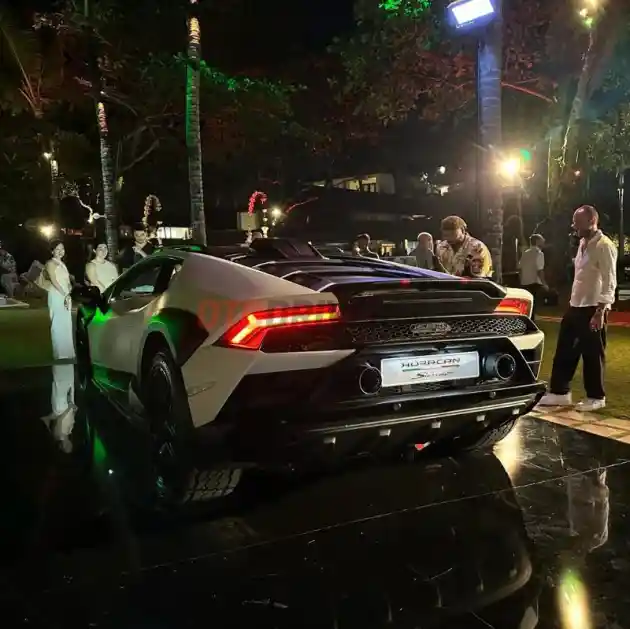 Foto - Lamborghini Huracan Sterrato Resmi Diluncurkan di Bali