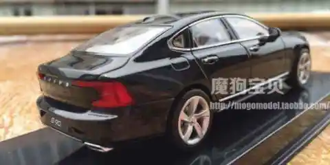 Foto - Volvo S90 Mendekati Produksi