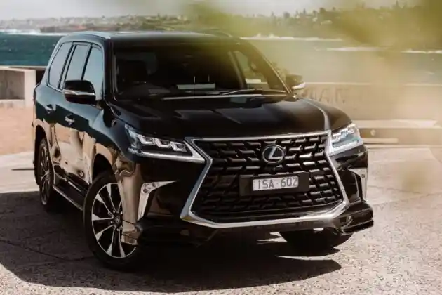 Foto - Menyusul Land Cruiser 300, Lexus LX Dijadwalkan Debut Agustus ini