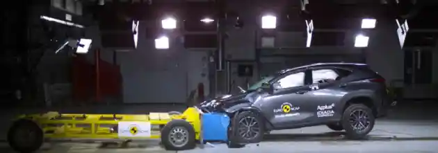 Foto - VIDEO: Crash Test Lexus NX (Euro NCAP)