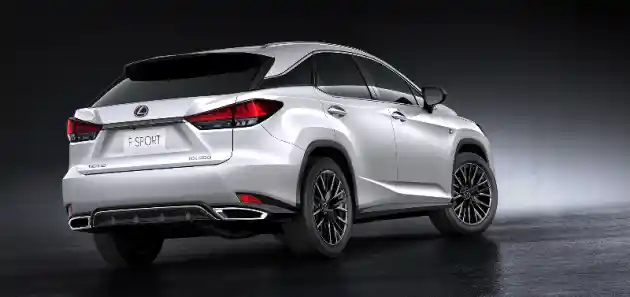 Foto - Lexus RX Dapatkan Ubahan Ringan di Indonesia