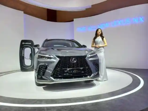 Foto - Jakarta Auto Week 2022 Resmi Dibuka, 13 Brand Hadirkan Program Pembelian Menarik