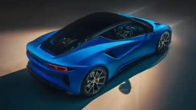 Foto - Lotus Emira V6 First Edition Segera Dipasarkan, Simak Kehebatannya