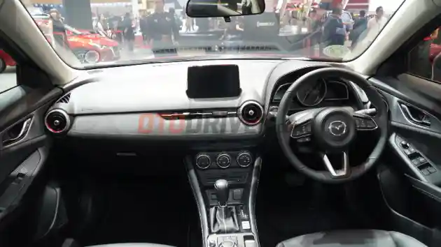 Foto - Komparasi Spek Mitsubishi Eclipse Cross VS Mazda CX-3