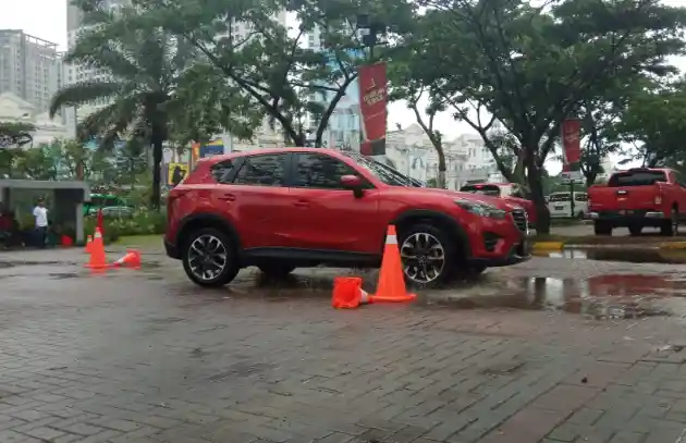 Foto - Komunitas Mazda CX-5 Terpukau Suspensi Baru KYB