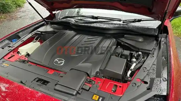 Foto - Test Drive Mazda CX-60 : Tantangan Serius Untuk SUV Eropa