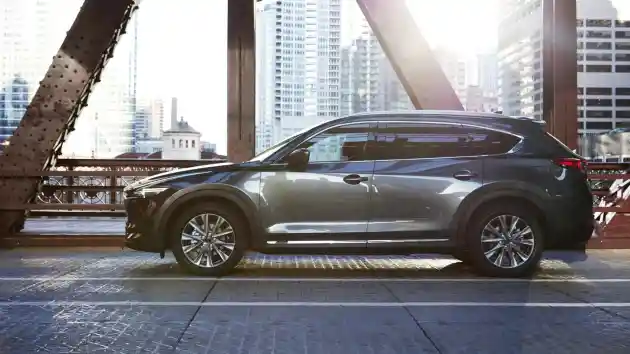 Foto - VIDEO: Mazda CX-8 Resmi Meluncur di Jepang