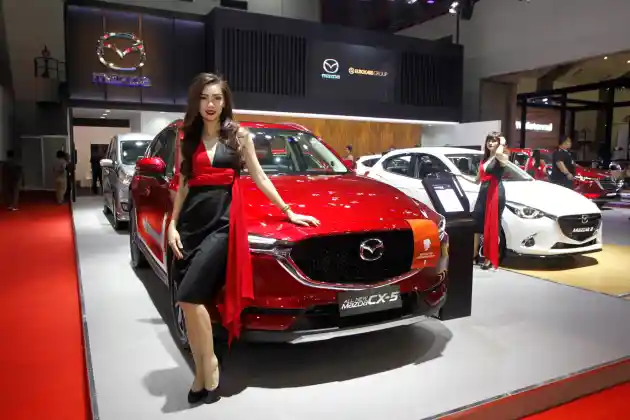 Foto - Daftar Harga MAZDA Terbaru (Juli 2018)