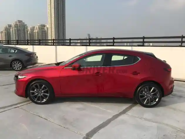 Foto - First Impression Mazda 3 Hatchback Generasi Terbaru