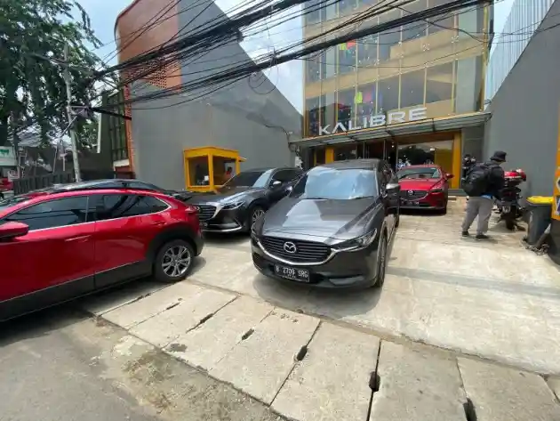 Foto - PPKM Dilonggarkan, Mazda Gelar Test Drive Offline Menyusuri Jakarta