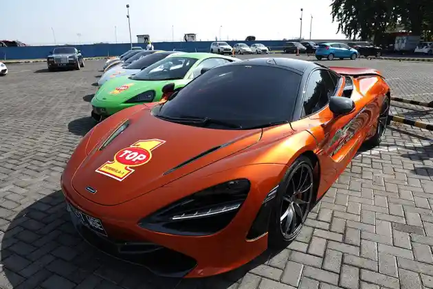 Foto - McLaren Club Indonesia Melesatkan Mobilnya di Jawa Timur