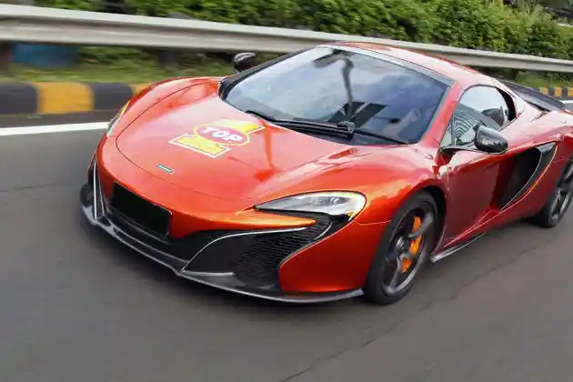 Foto - McLaren Club Indonesia Rutin Morning Run Demi Hilangkan Penat