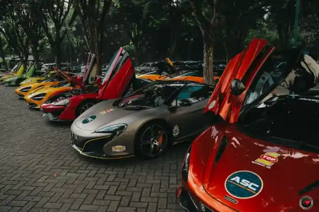 Foto - McLaren Club Jadi Komunitas Supercar Pertama yang Touring di Tol Trans Jawa