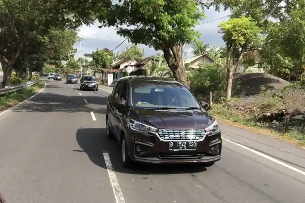 Foto - Rangkuman Test Drive 2018: 5 Mobil Paling Murah