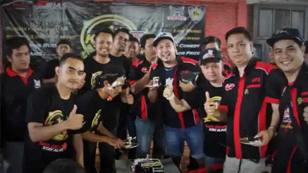 Foto - Toyota Agya Club Bogor-Depok Hadiri Ulang Tahun Pertama "Saudara" di Karawang