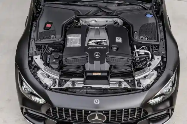 Foto - Mercedes-AMG Rilis Mobil Baru yang Tak Terduga