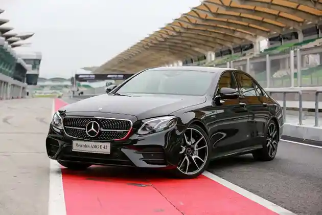 Foto - Mercedes-AMG Varian 43. Tenaga Buas Harga Bersahabat