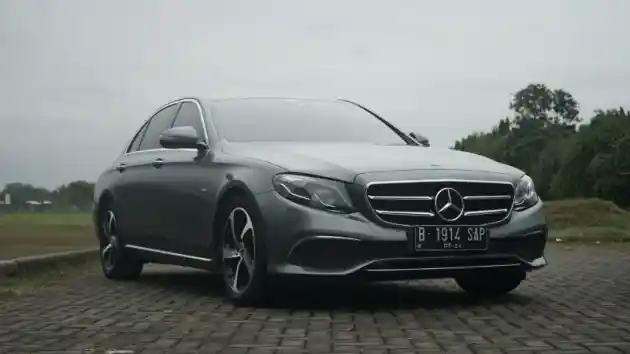 Foto - Mengenal Identifikasi Kode Sasis Mercedes-Benz