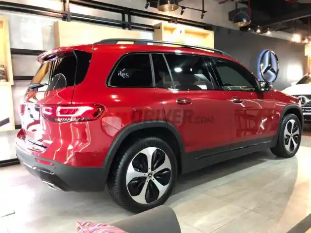 Foto - Ini Dia Penampakan Mercedes-Benz GLB Yang Dirilis Secara Terbatas! (16 FOTO)