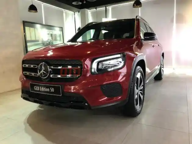 Foto - Daftar Harga MERCEDES-BENZ Terbaru (Agustus 2021)