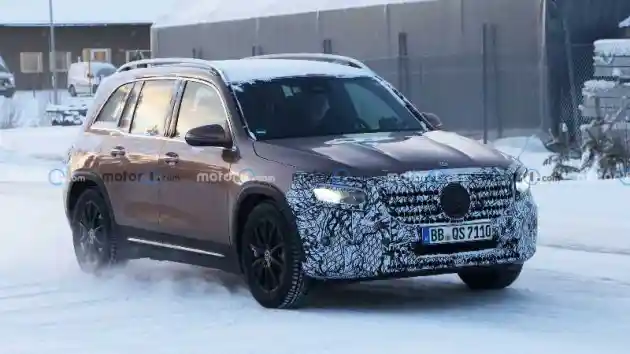 Foto - SPY SHOT: Mercedes-Benz GLB Facelift