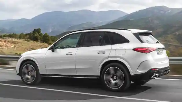 Foto - Mercedes-Benz GLC Generasi Terbaru Resmi Melakukan Debutnya