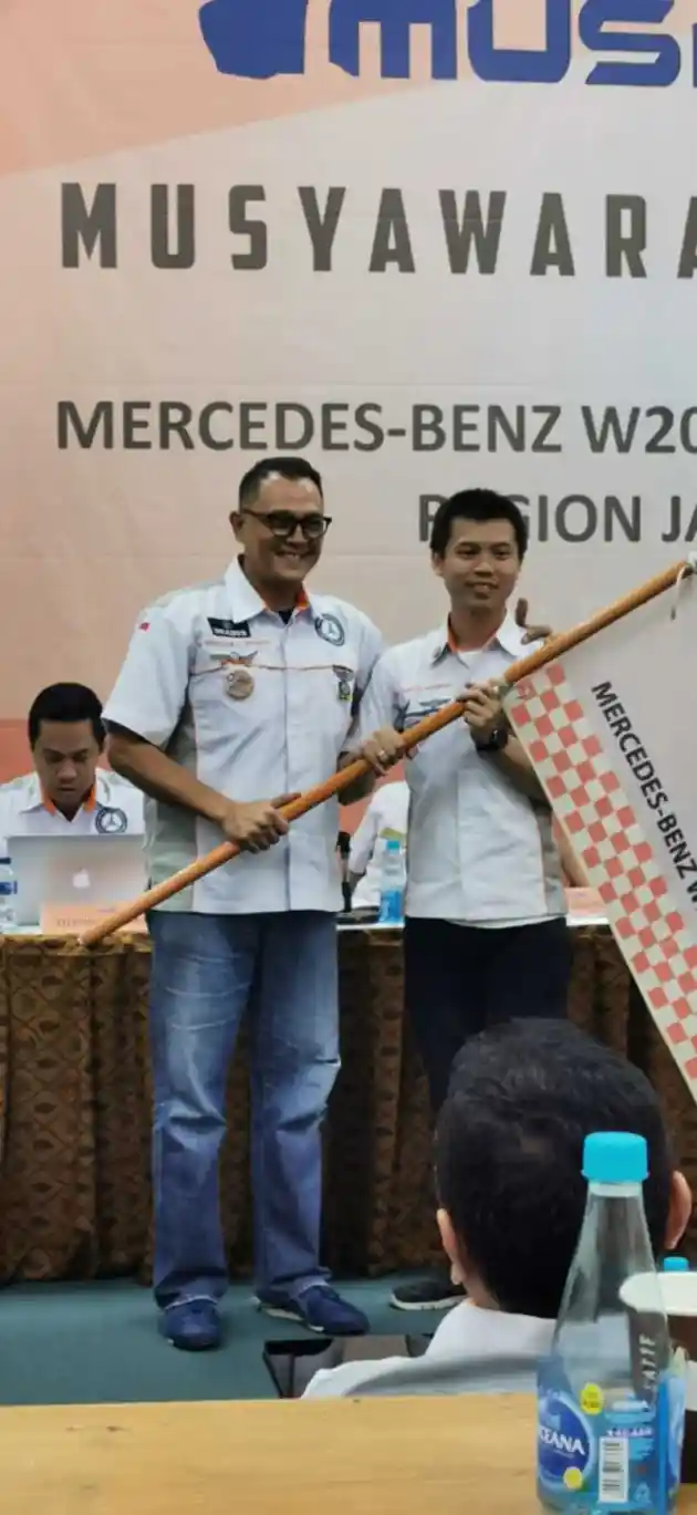 Foto - Mercedes-Benz W202 Club Indonesia region Jakarta Punya Nahkoda Baru