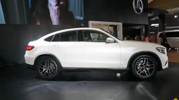 Foto - Mercedes-Benz Indonesia Luncurkan GLC 300 Coupe, Ini Spek dan Harganya