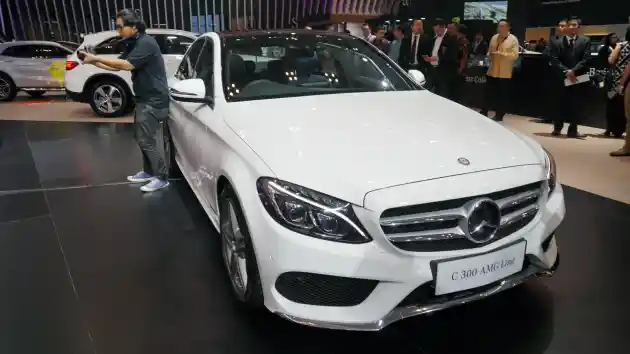 Foto - GIIAS: Mercedes-Benz Hebohkan Hari Pertama Dengan Luncurkan Banyak Varian Baru